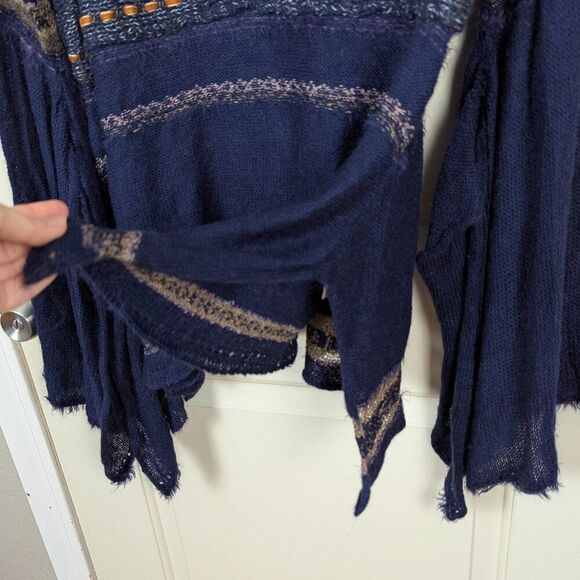 Free People | Navy Bell Sleeve Mixed Knit Sweater Size Medium - Picture 8 of 13